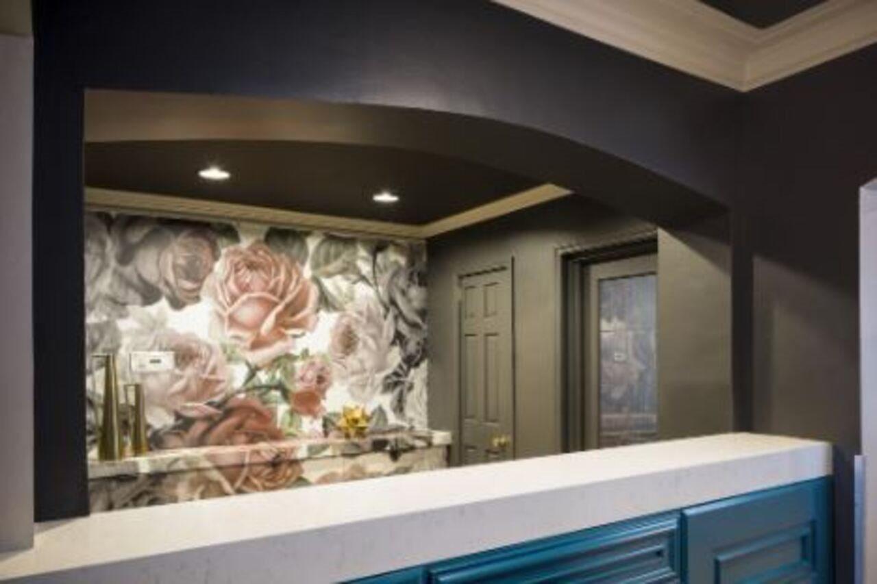 City Suites Hotel